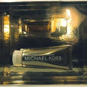 Michael Kors Sexy Amber 2 Pc Gift Set With 1.7oz